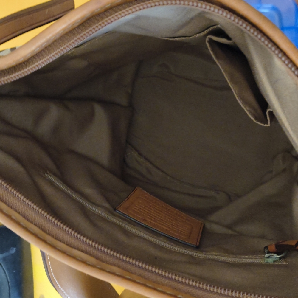 COACH Signature Bleeker Hobo Bag In EUC - Picture 7 of 9